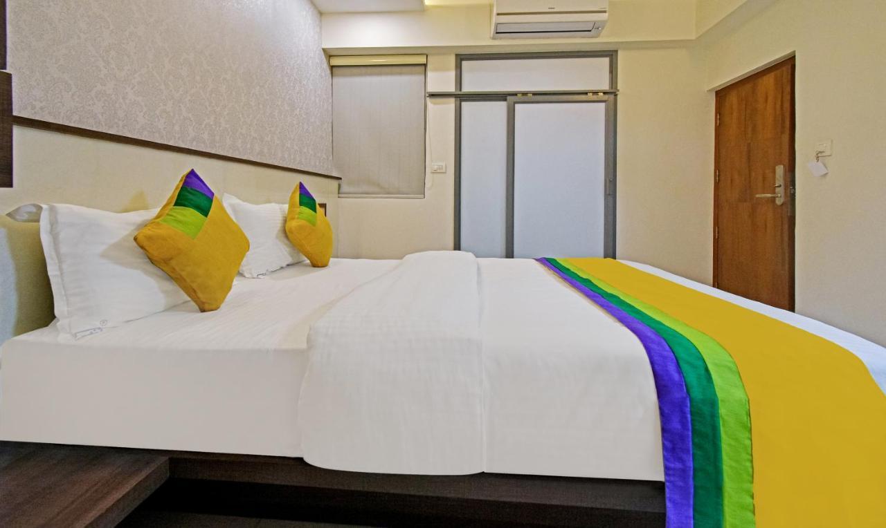 Itsy Hotels Deluxe Inn Chennai Zewnętrze zdjęcie