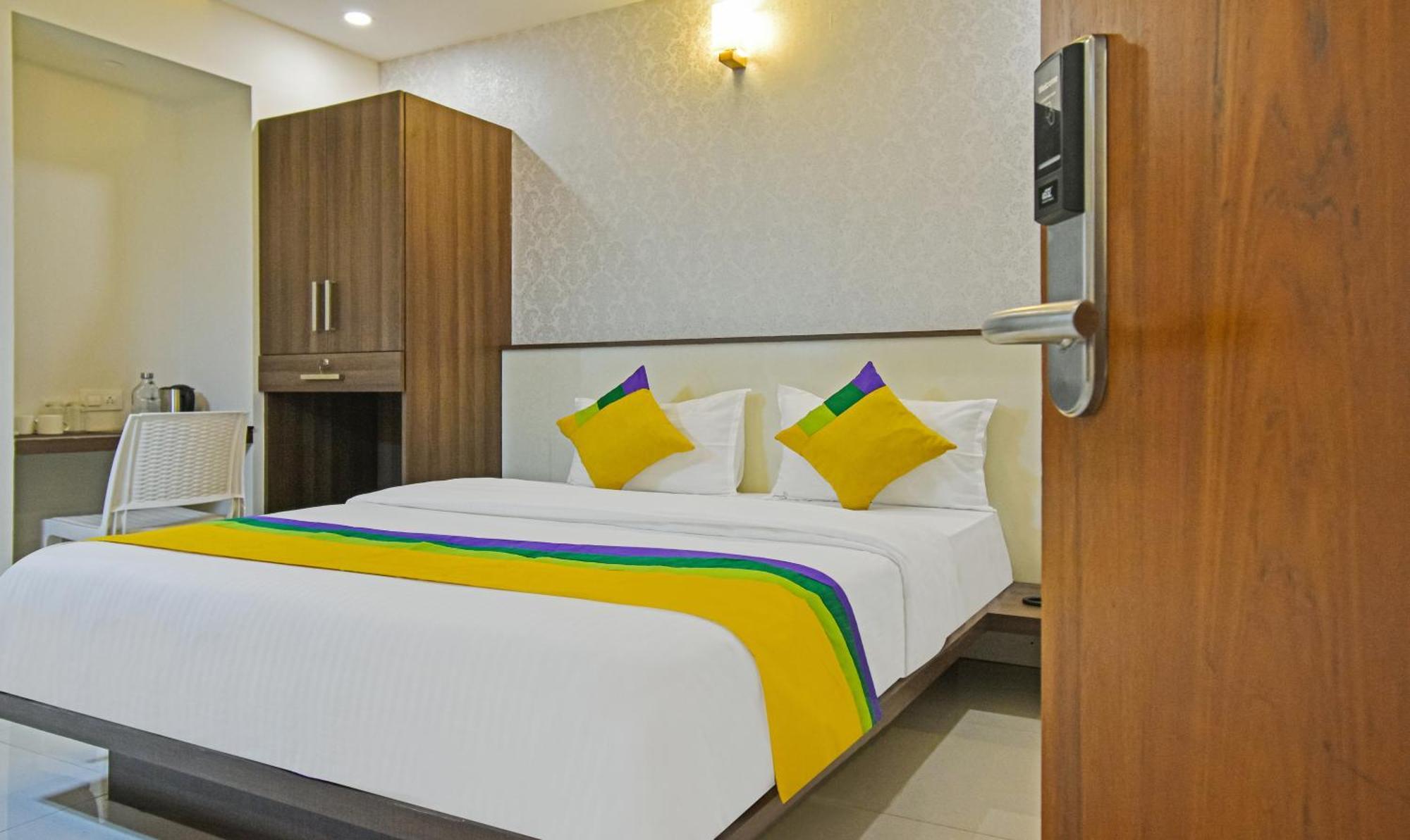 Itsy Hotels Deluxe Inn Chennai Zewnętrze zdjęcie