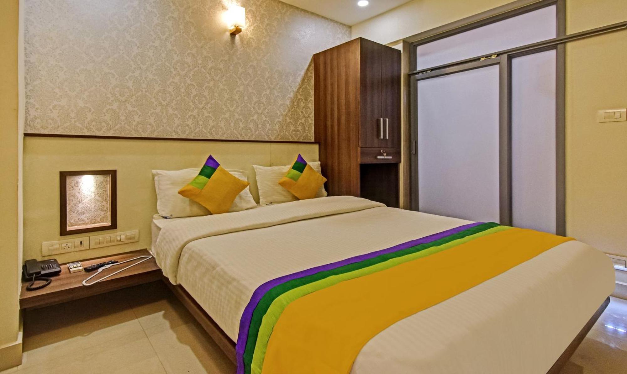 Itsy Hotels Deluxe Inn Chennai Zewnętrze zdjęcie